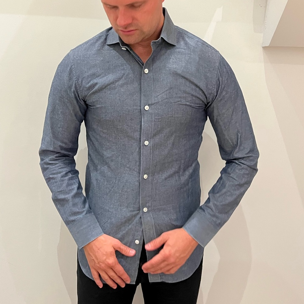 Bonobos men’s tailored slim fit dress shirt in size 15/33